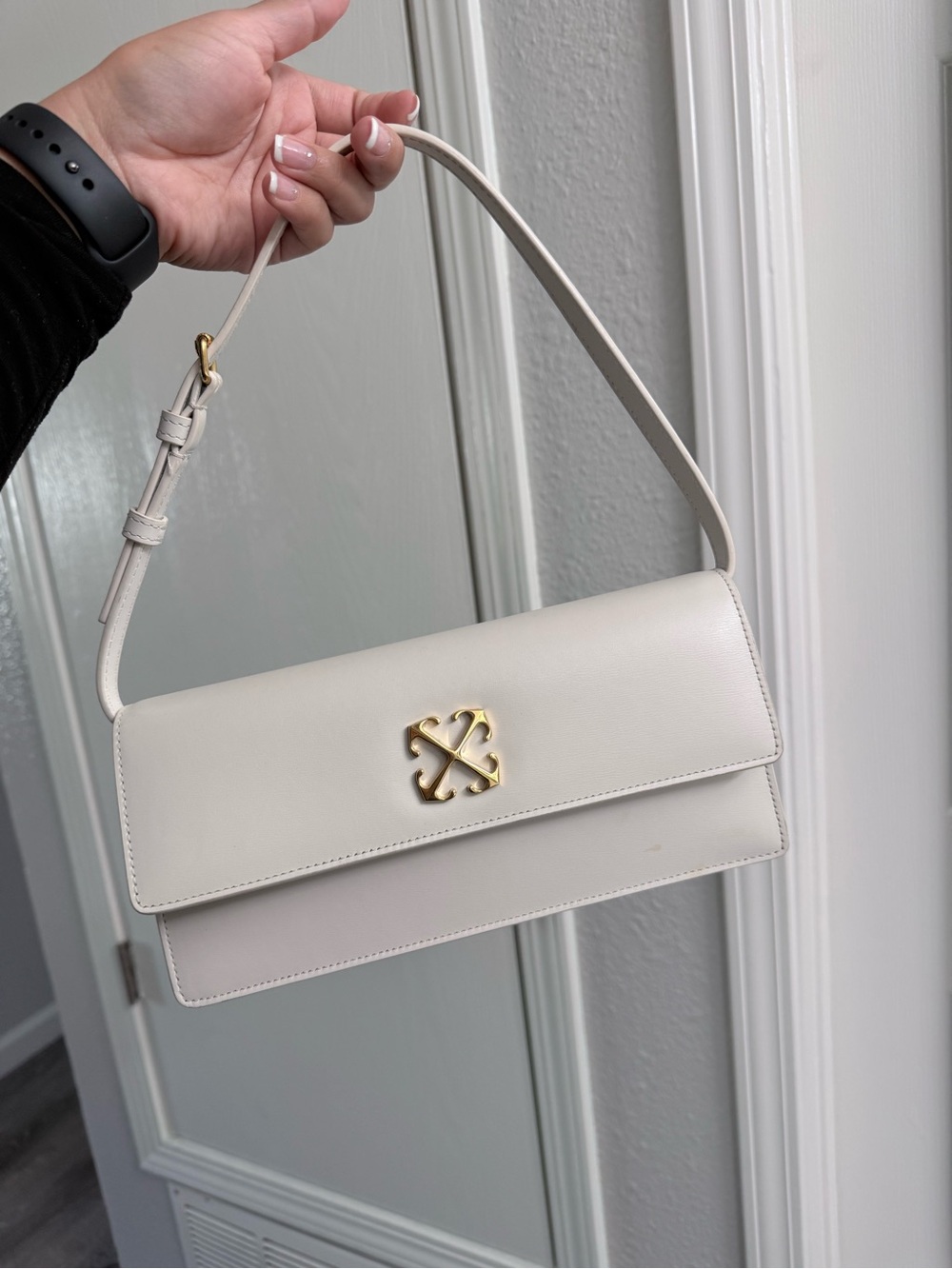 Off White Jitney 1.0 Shoulder Bag Ivory